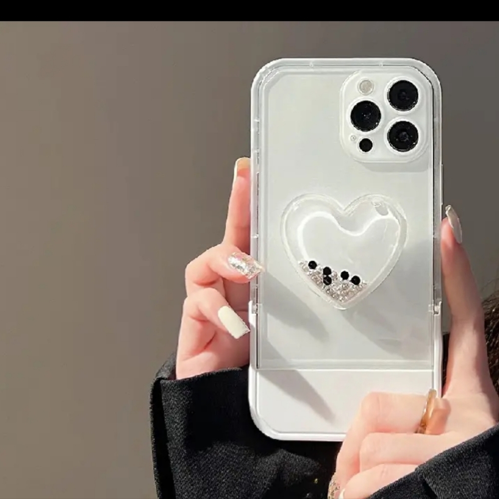 Brand new Apple IPhone 14Pro Max  Beaded heart bracket 🖤Silicone Phone w